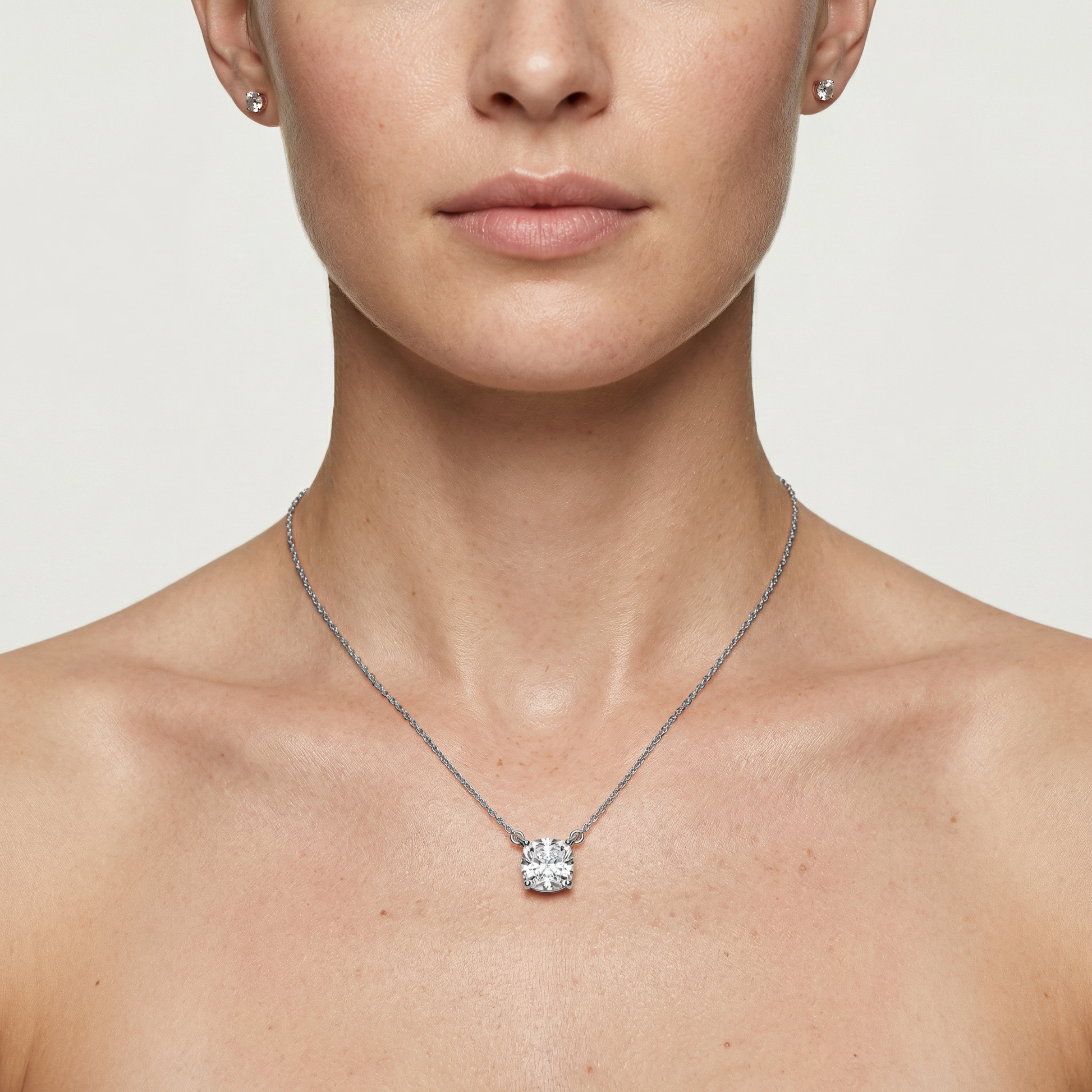 Lovea Classic Anhänger – Kissenschliff – Weißgold