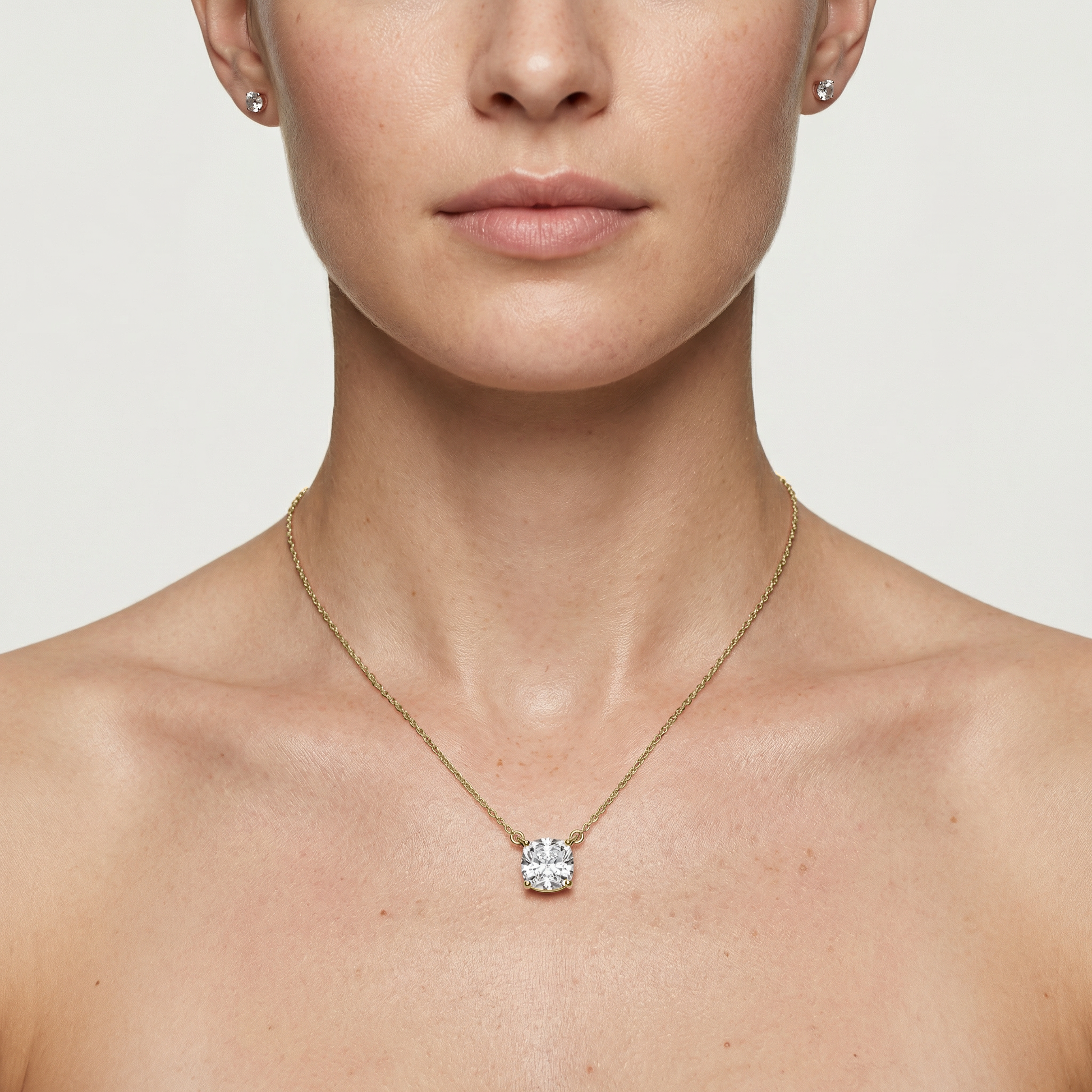 Lovea Classic Anhänger – Kissenschliff – Gelbgold