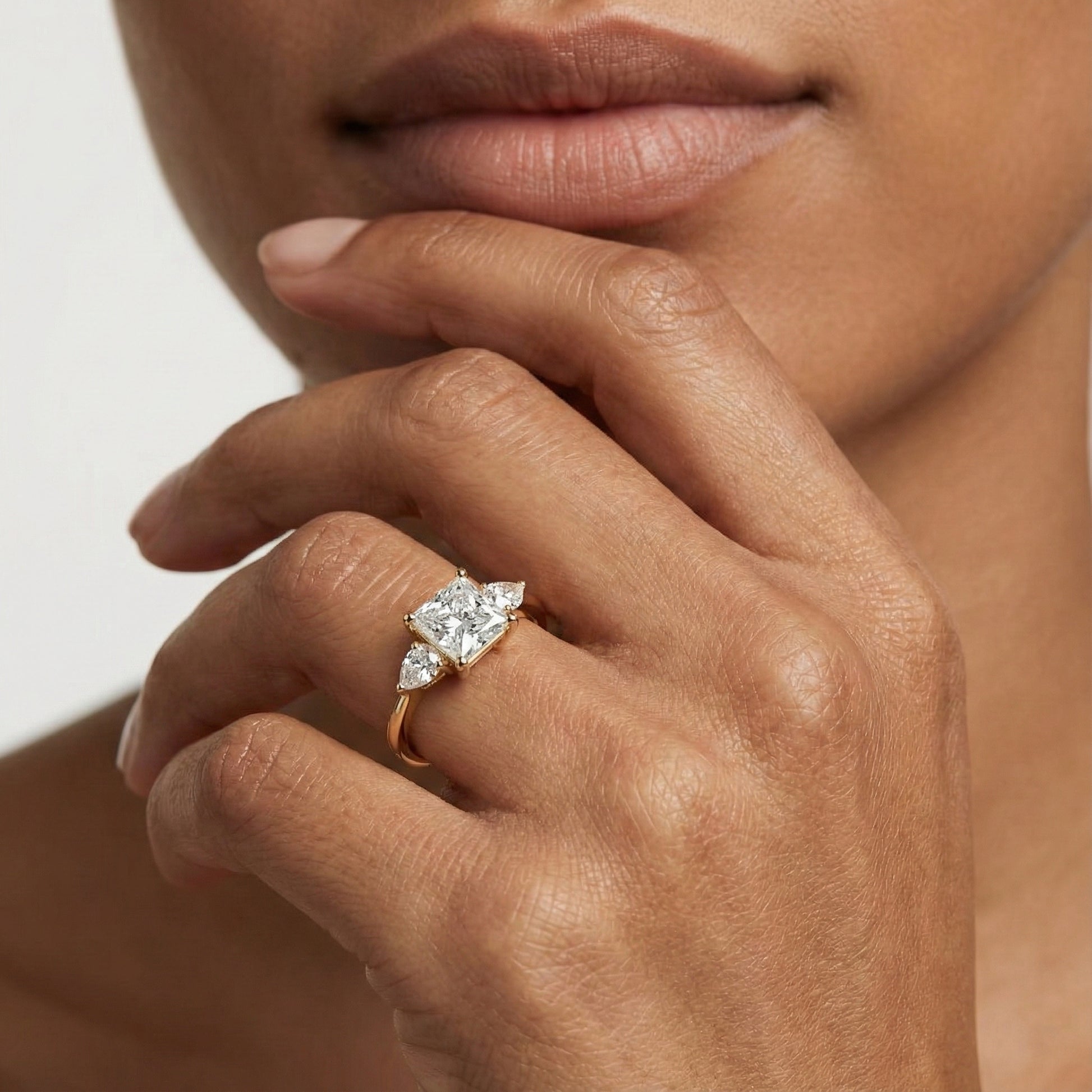 Daphne Verlobungsring – Gelbgold