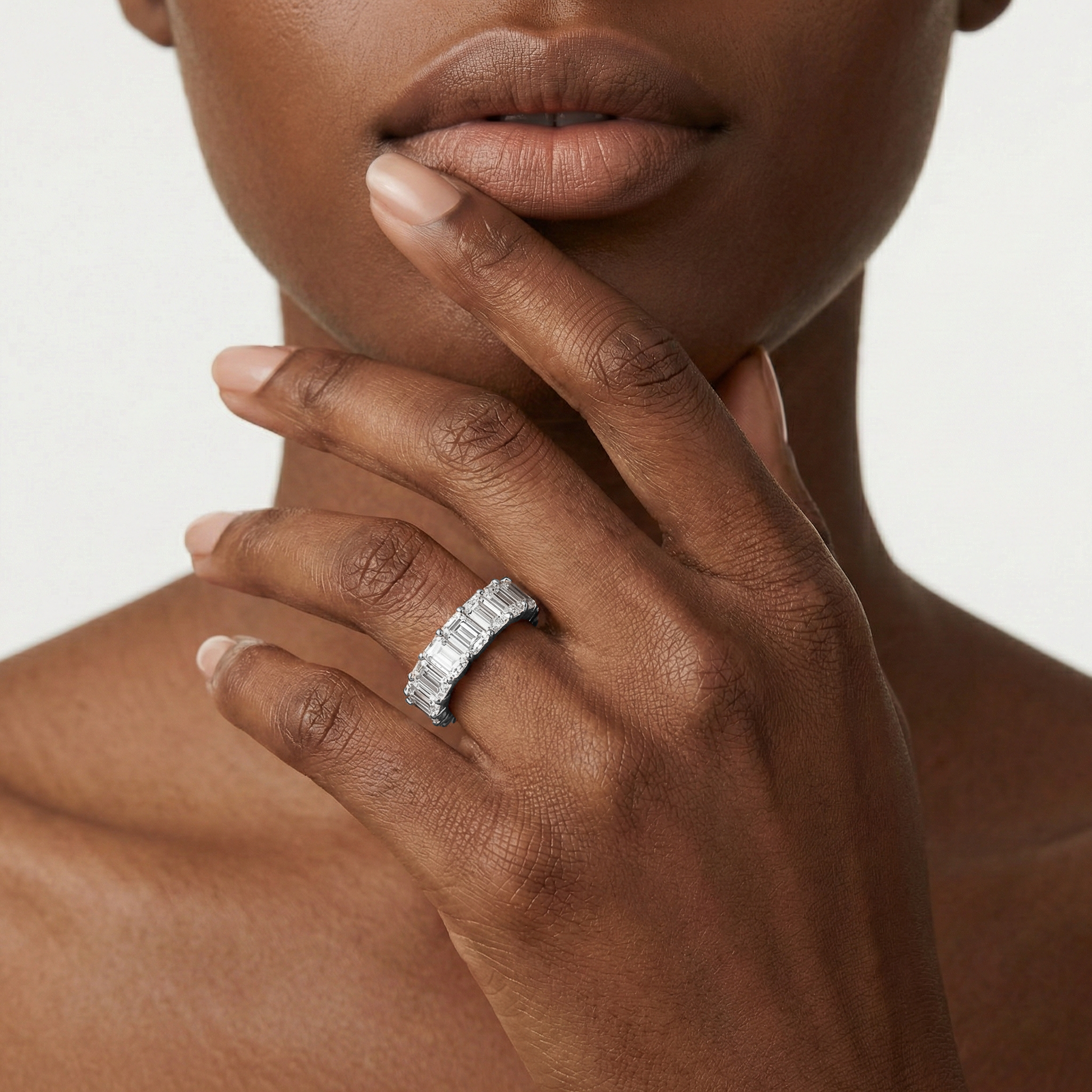 Lovea Harlow Eternity Ring Smaragdschliff – Weißgold