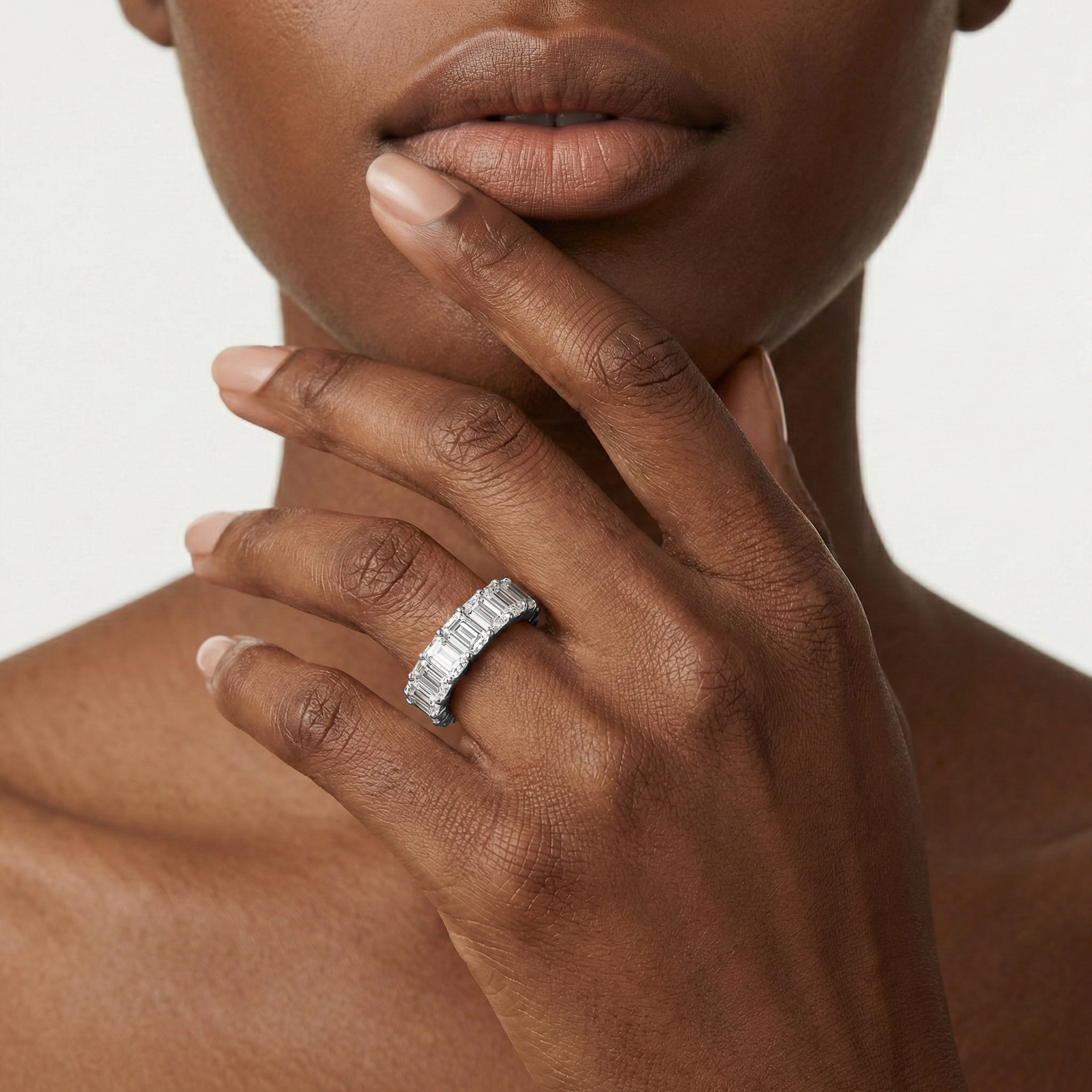 Lovea Harlow Eternity Ring Smaragdschliff – Weißgold