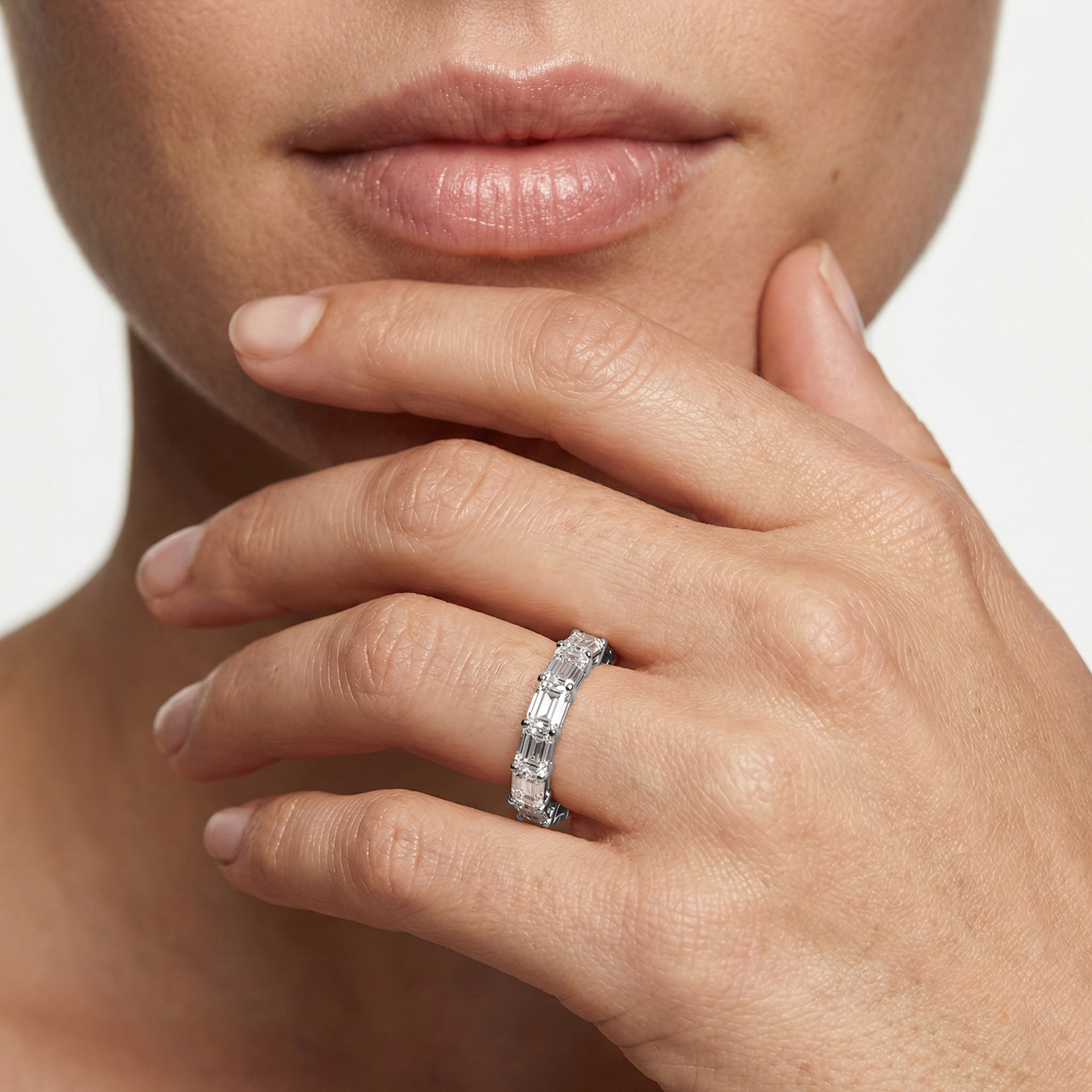 Lovea Juliet Eternity Ring Smaragdschliff – Weißgold