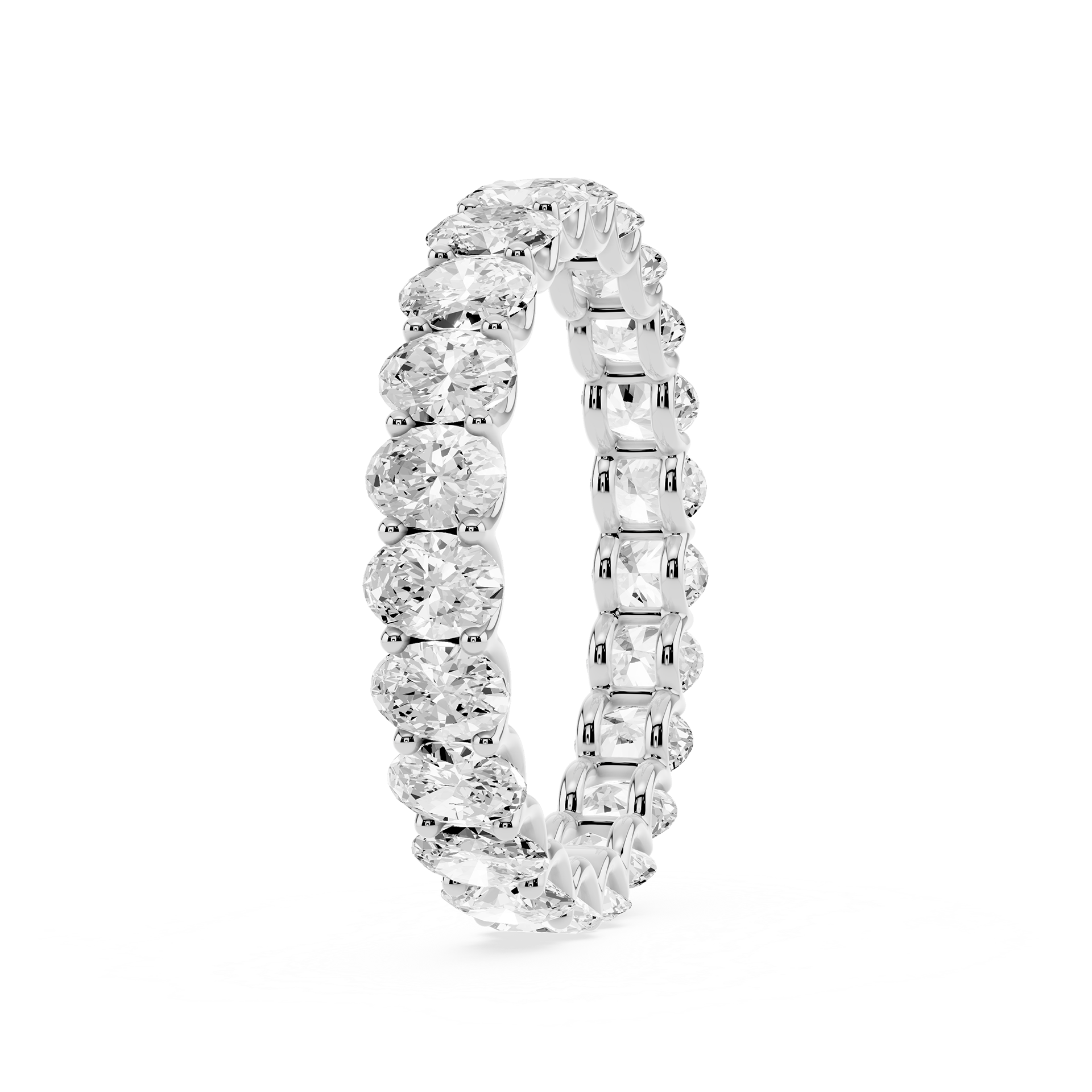 Lovea Kylie Eternity Ring Ovalschliff – Weißgold