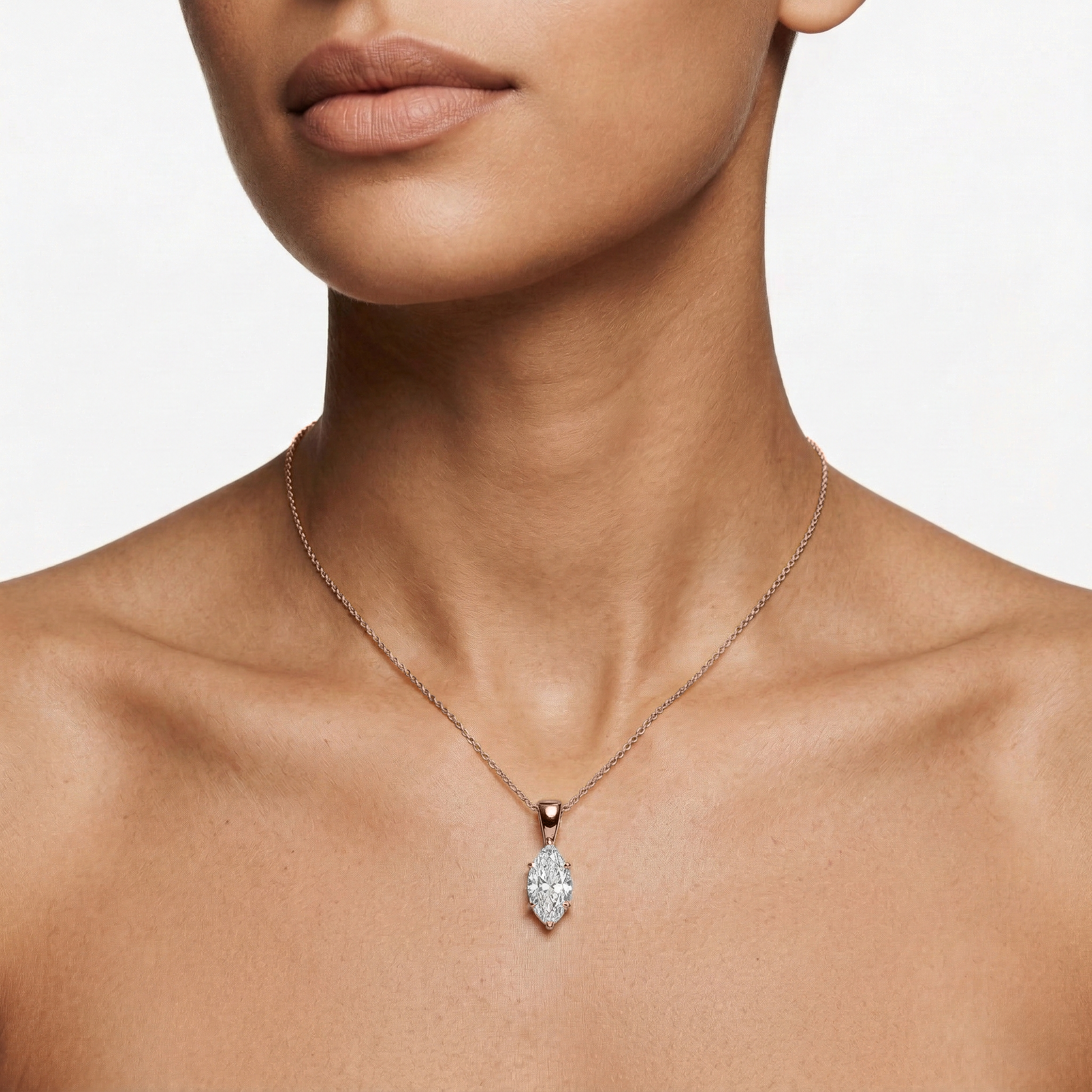 Lovea Marquise Anhänger – Marquiseschliff – Roségold