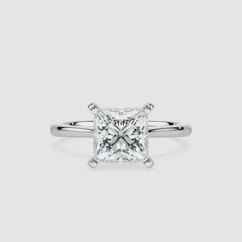 Marie Kathedrale-Solitaire Verlobungsring – Prinzessschliff – Weißgold – Video