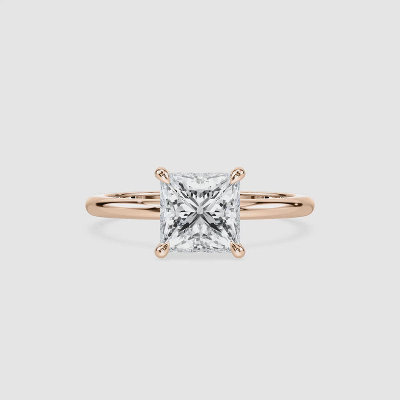 Maggie Solitaire Verlobungsring – Prinzessschliff – Roségold – Video