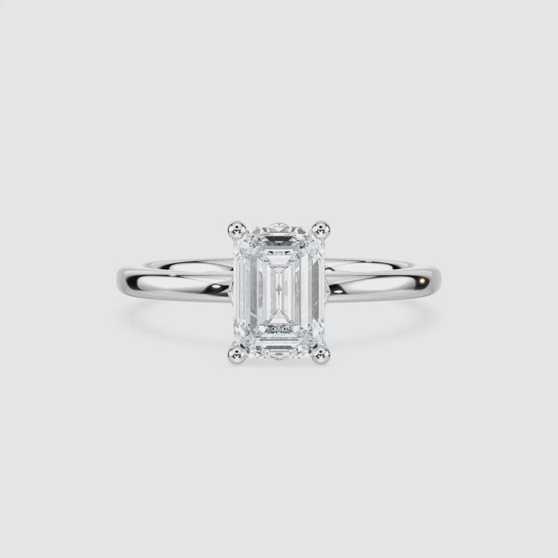 Rosey Blüten-Solitaire Verlobungsring – Smaragdschliff – Weißgold – Video