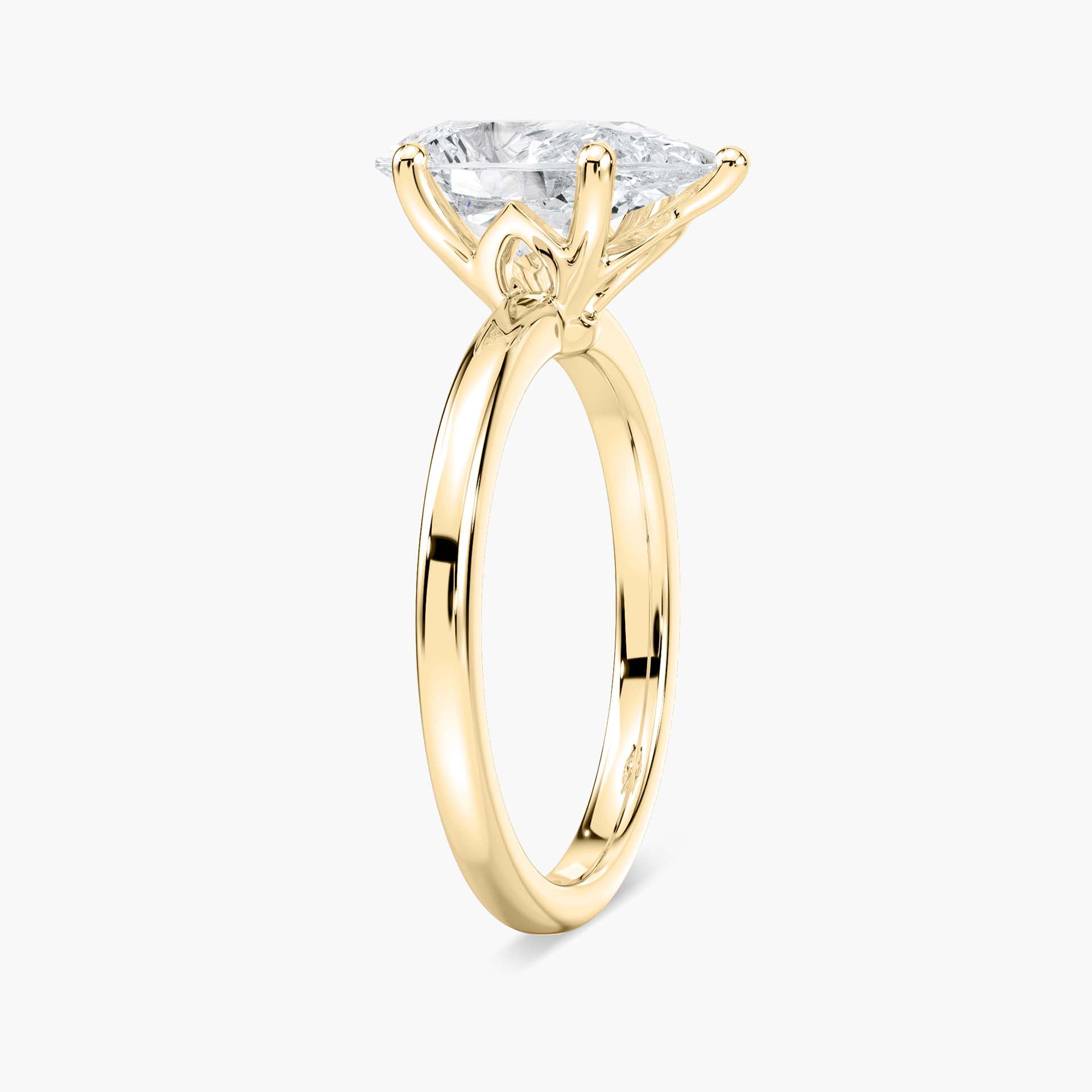 Rosey Verlobungsring – Gelbgold