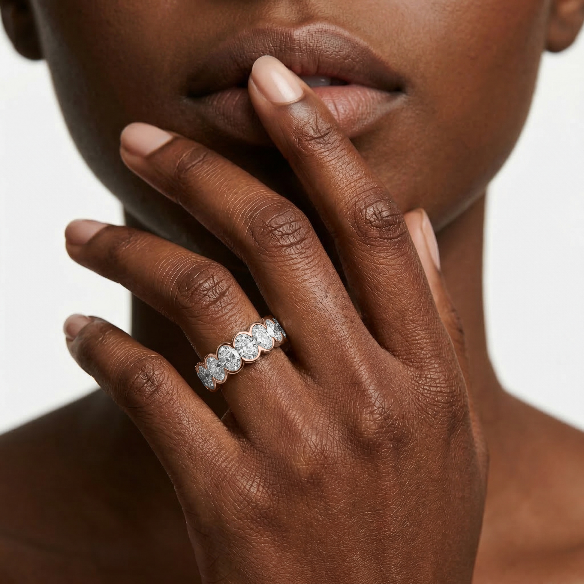 Lovea Serena Eternity Ring Ovalschliff – Roségold