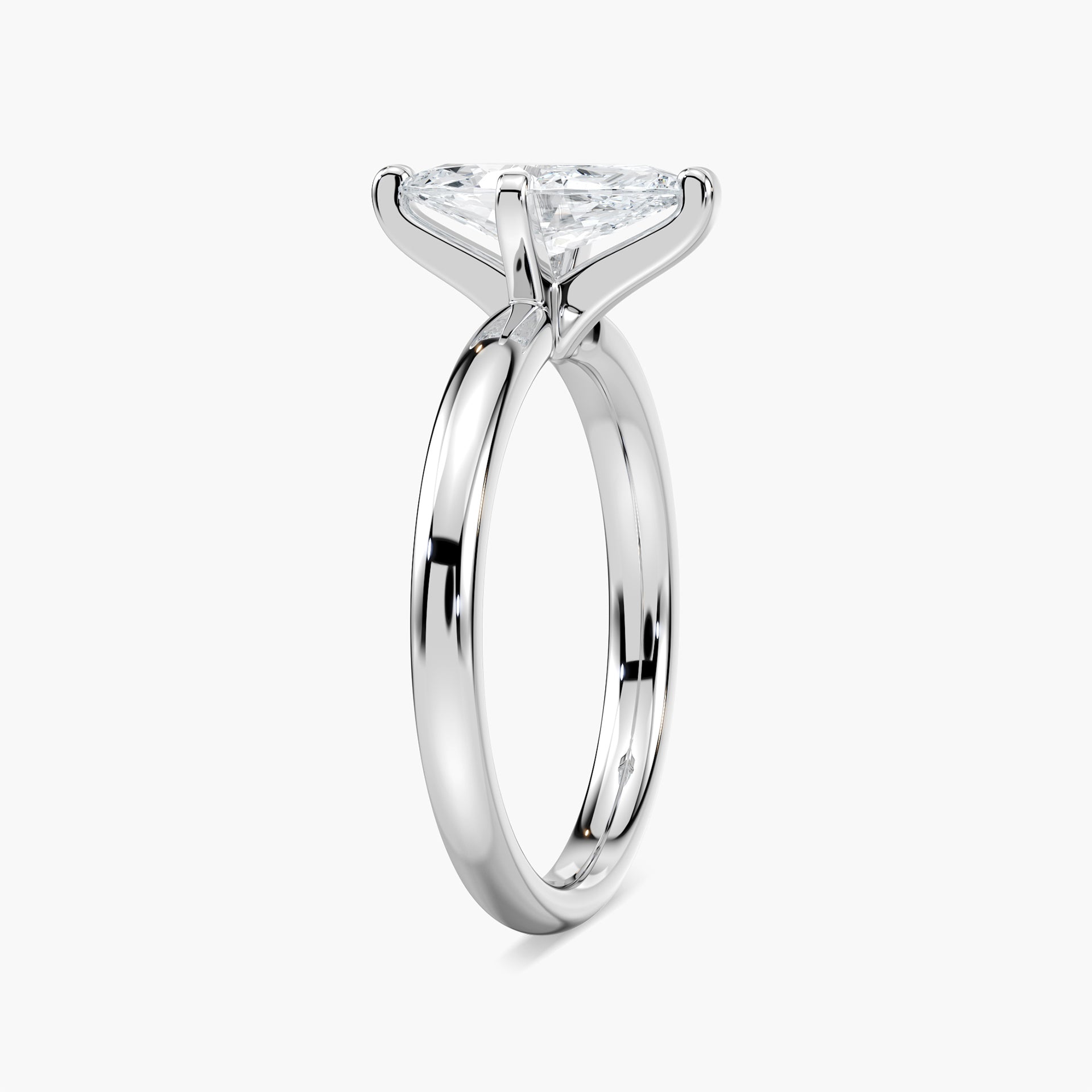 Lauren Solitaire Verlobungsring Marquiseschliff Seitenansicht – Lovea