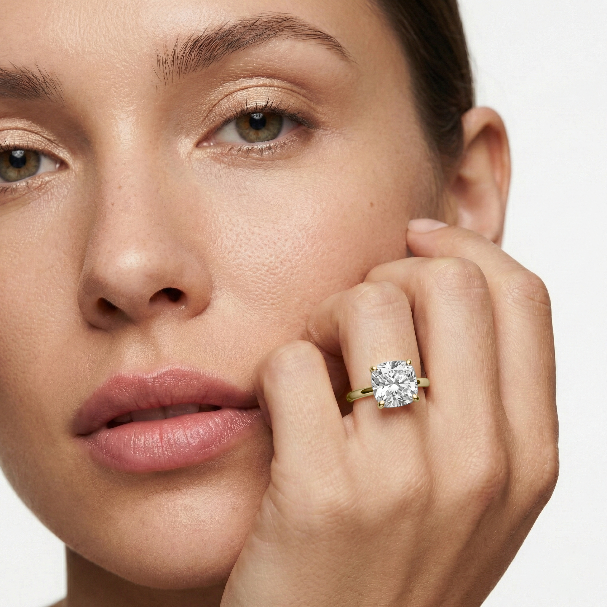 Lauren Solitaire Verlobungsring Kissenschliff Gelbgold – Lovea